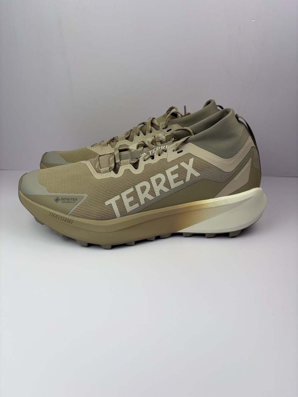 adidas Terrex Agravic 305 Gore-Tex Trail Running Shoes men’s Size 12 New JR1507
